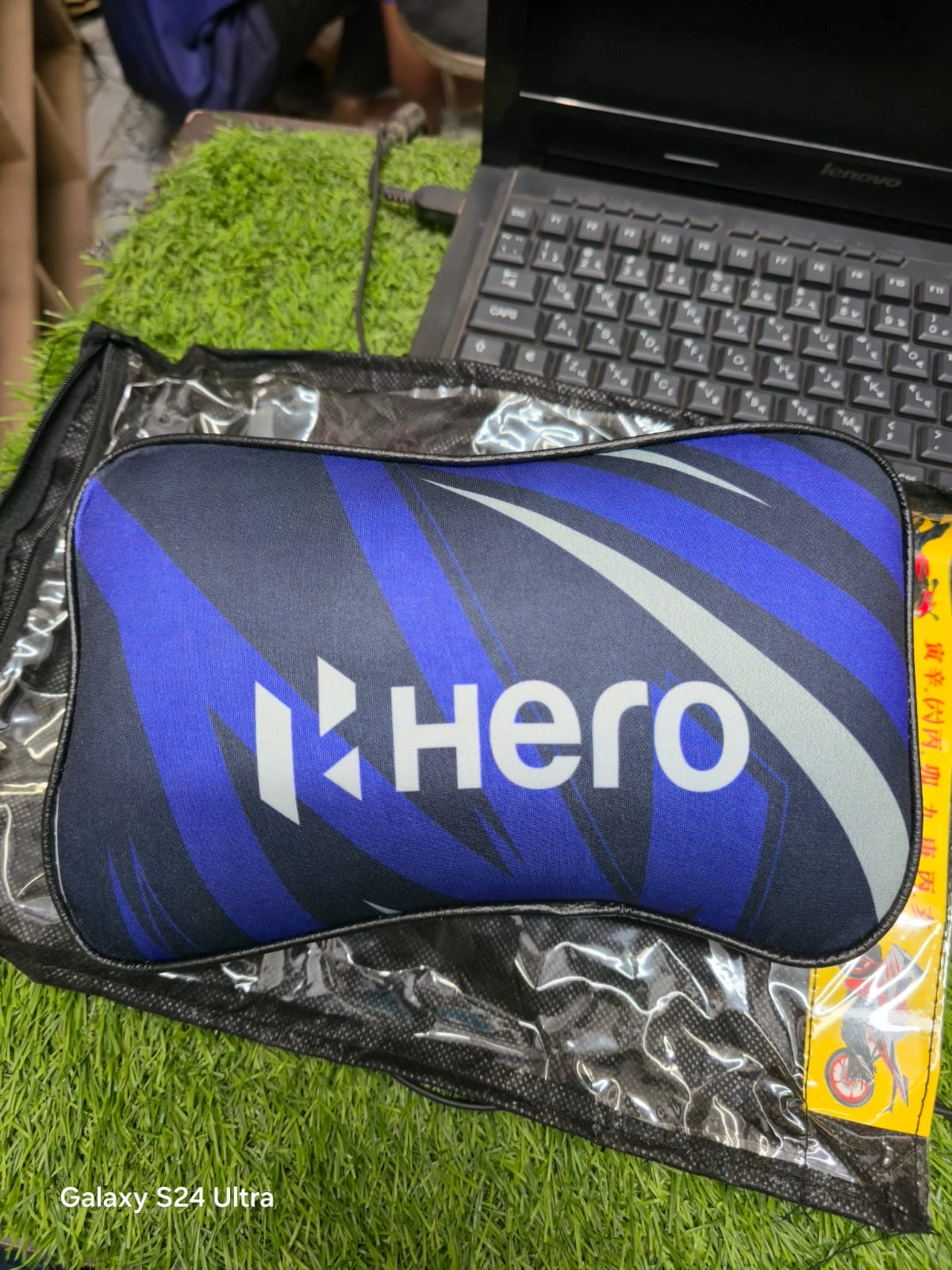 Seat Pillow (Hero)