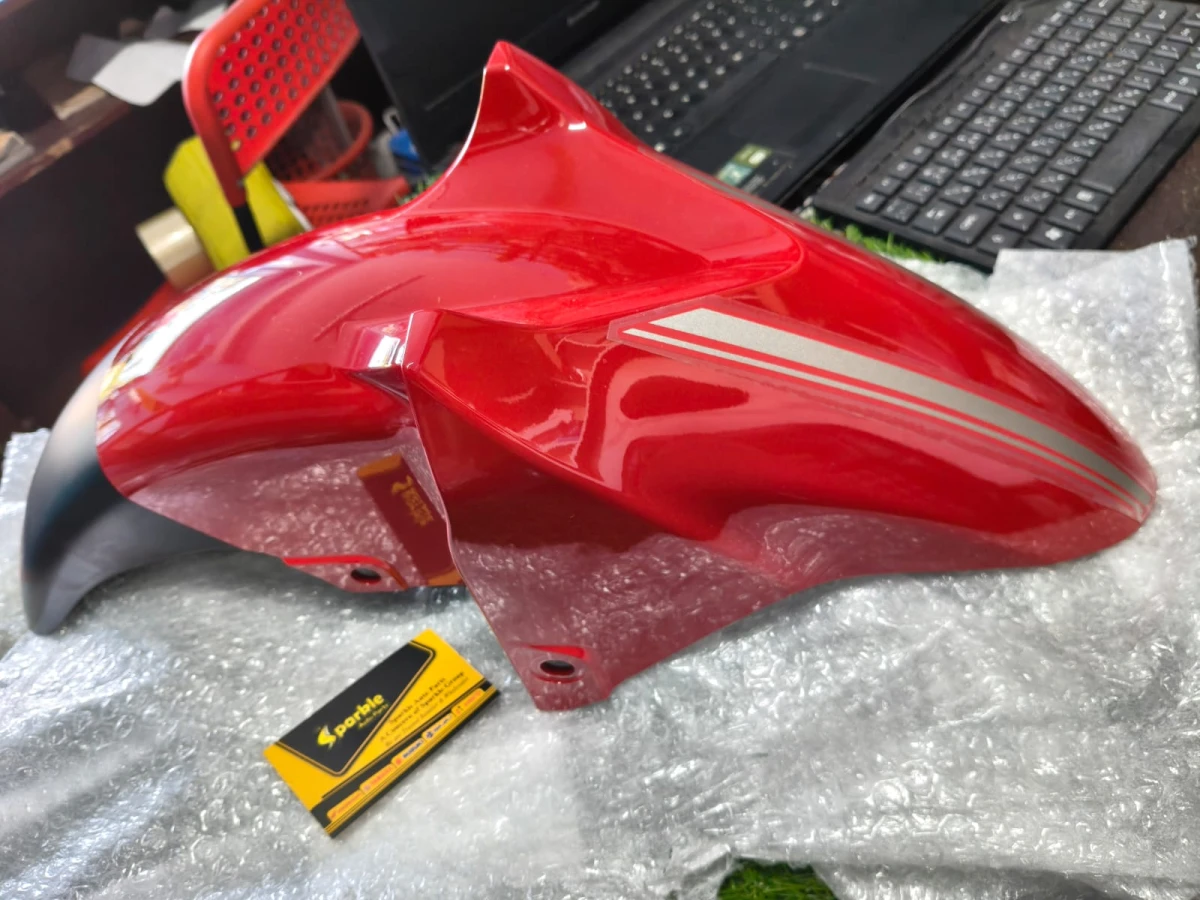 Mudgurd (FZV1/Fazer V1) Red Colour